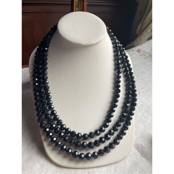 Vintage Midcentury 3 strand black faceted acrylic beads Hong Kong . - Picture 2 of 8